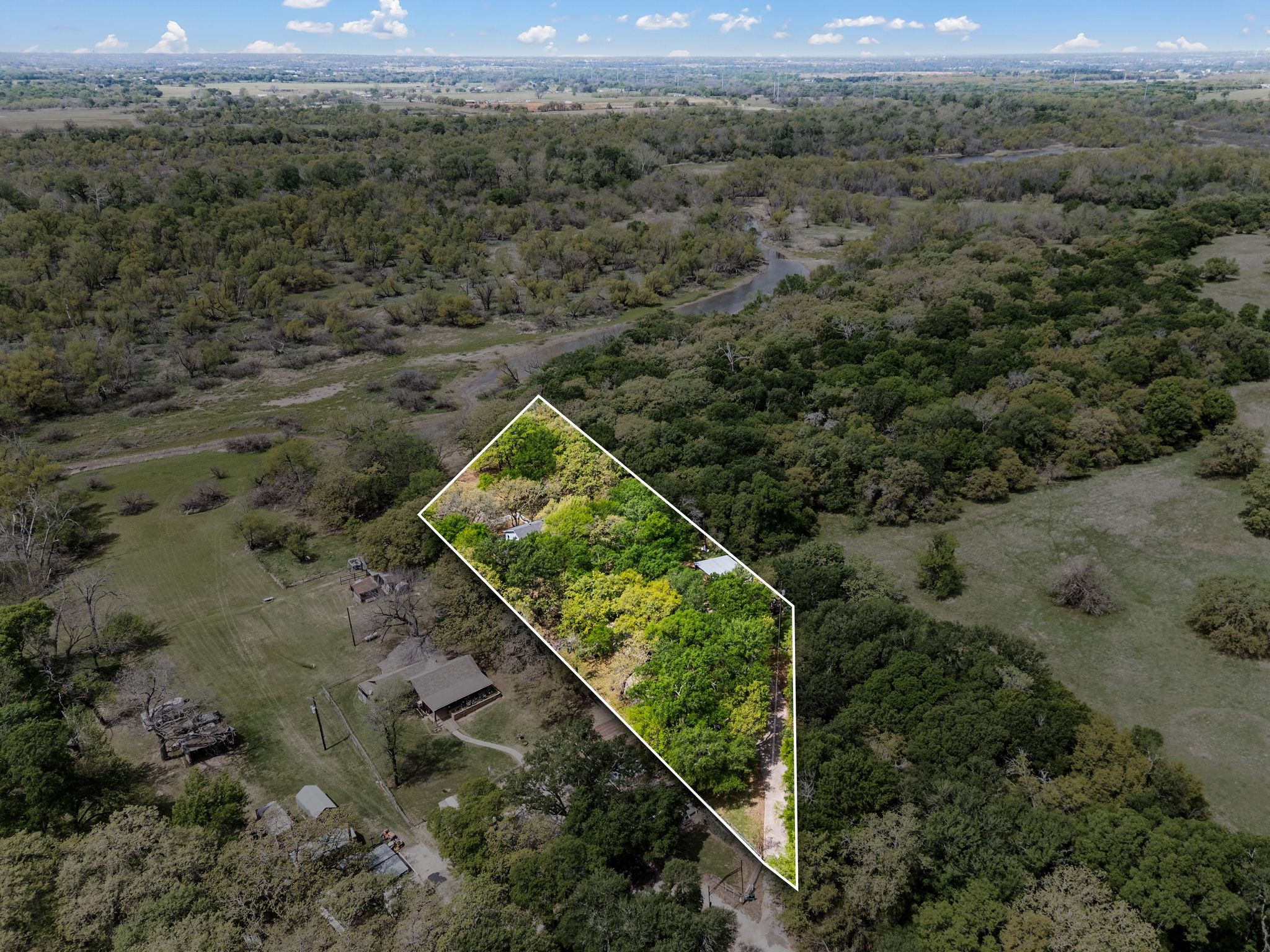 103 County Road 4853 Newark TX 76071