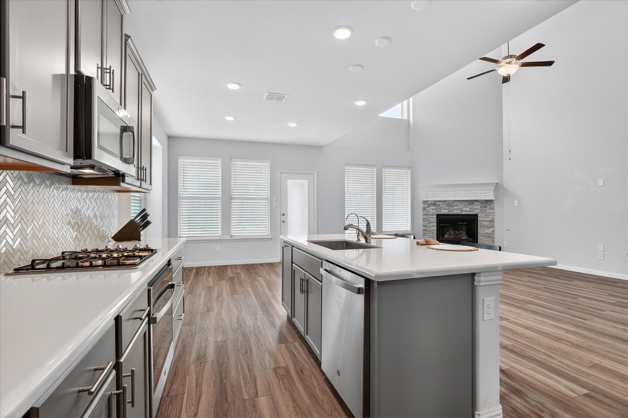 421 Acton Avenue Fort Worth TX 76131