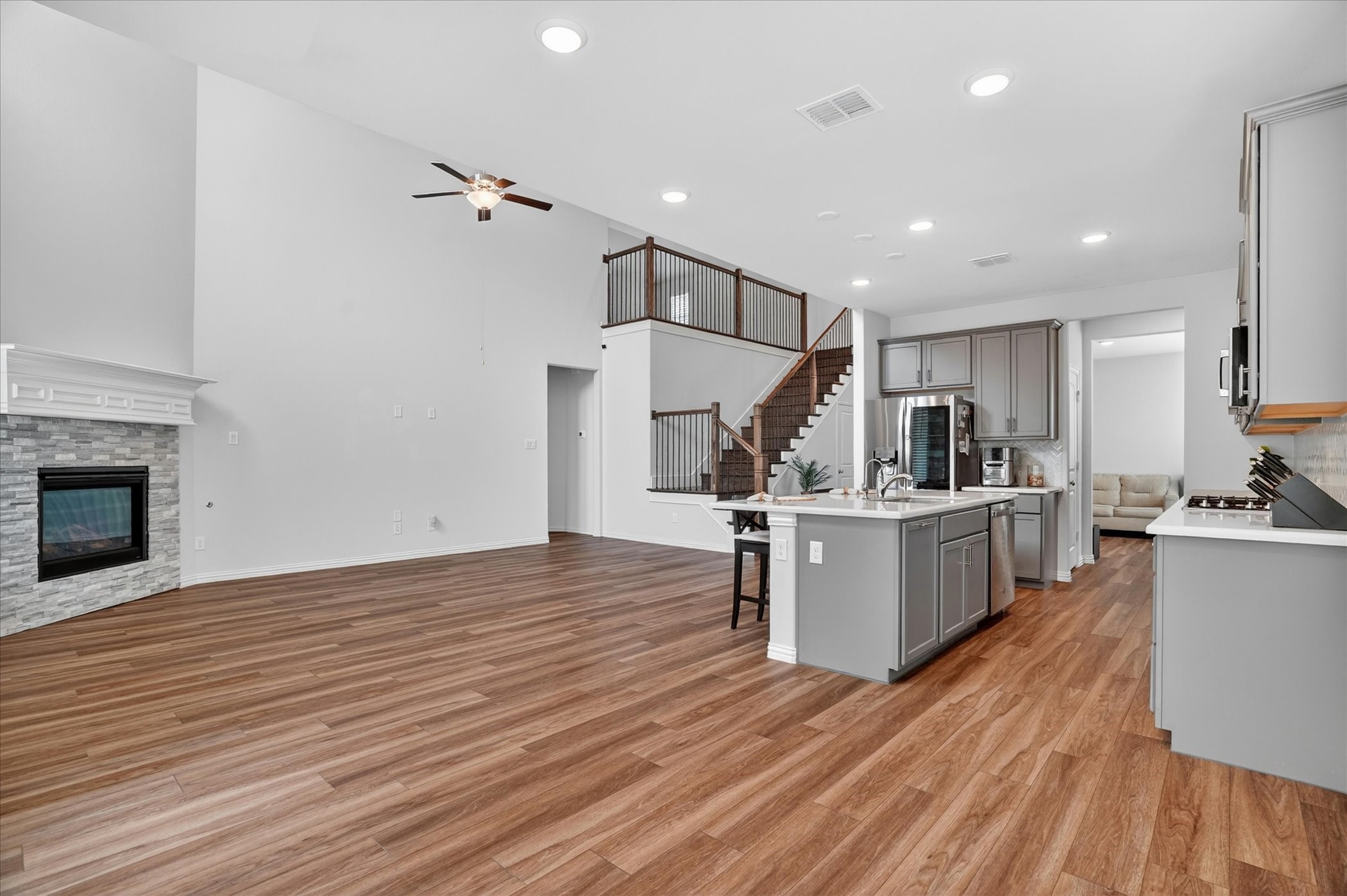 421 Acton Avenue Fort Worth TX 76131