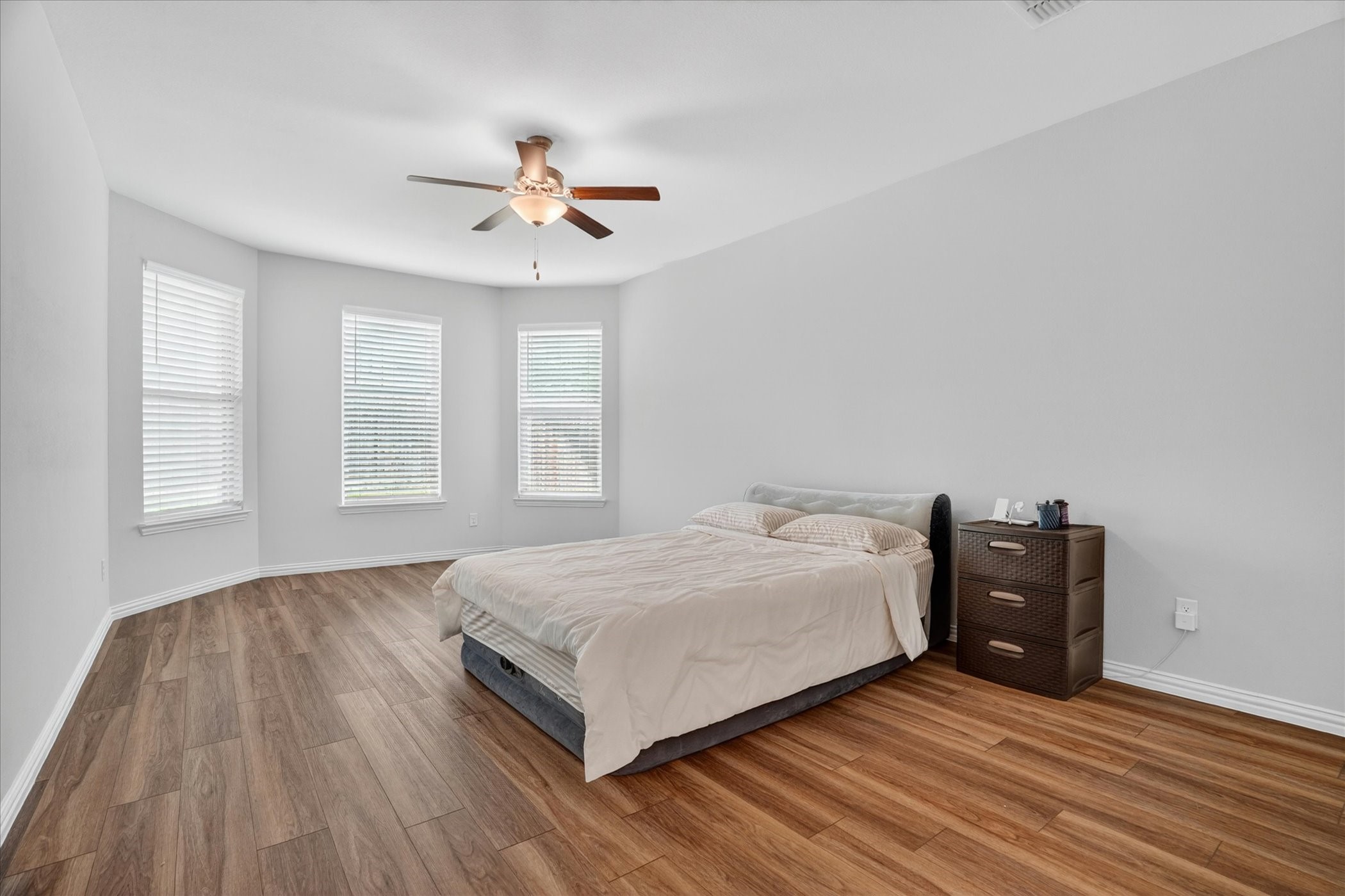 421 Acton Avenue Fort Worth TX 76131