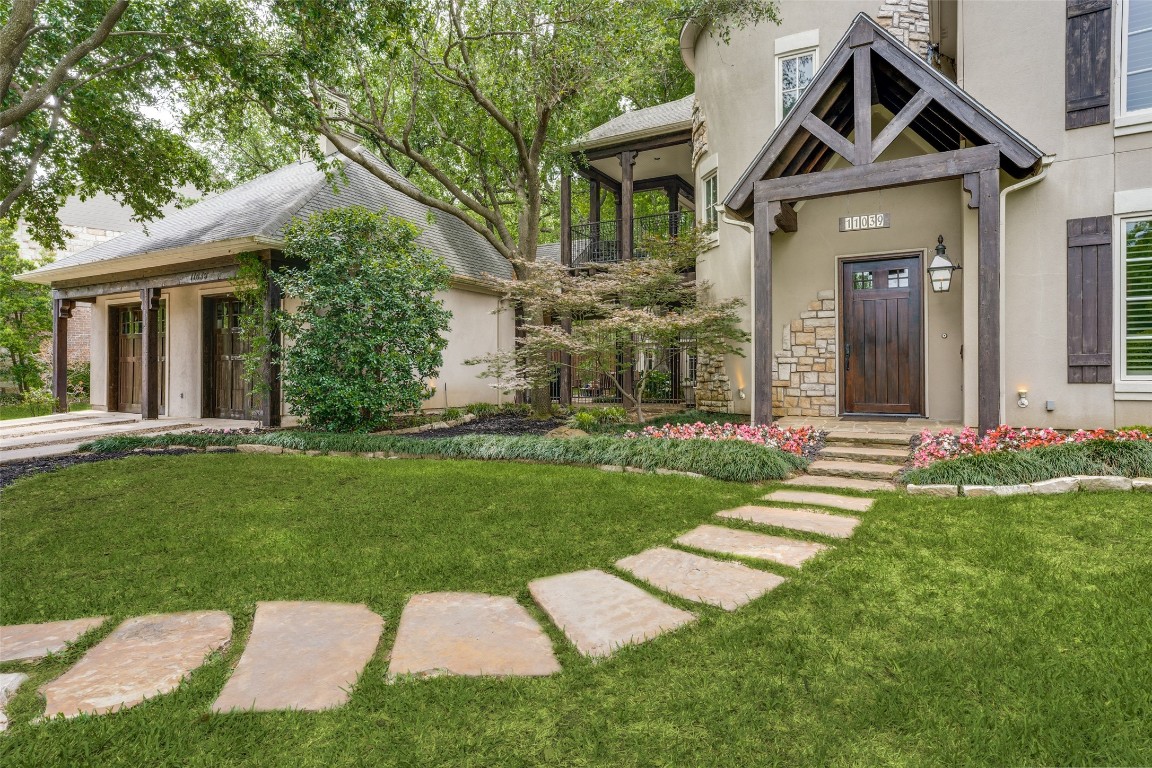 11039 Tibbs Street Dallas TX 75230
