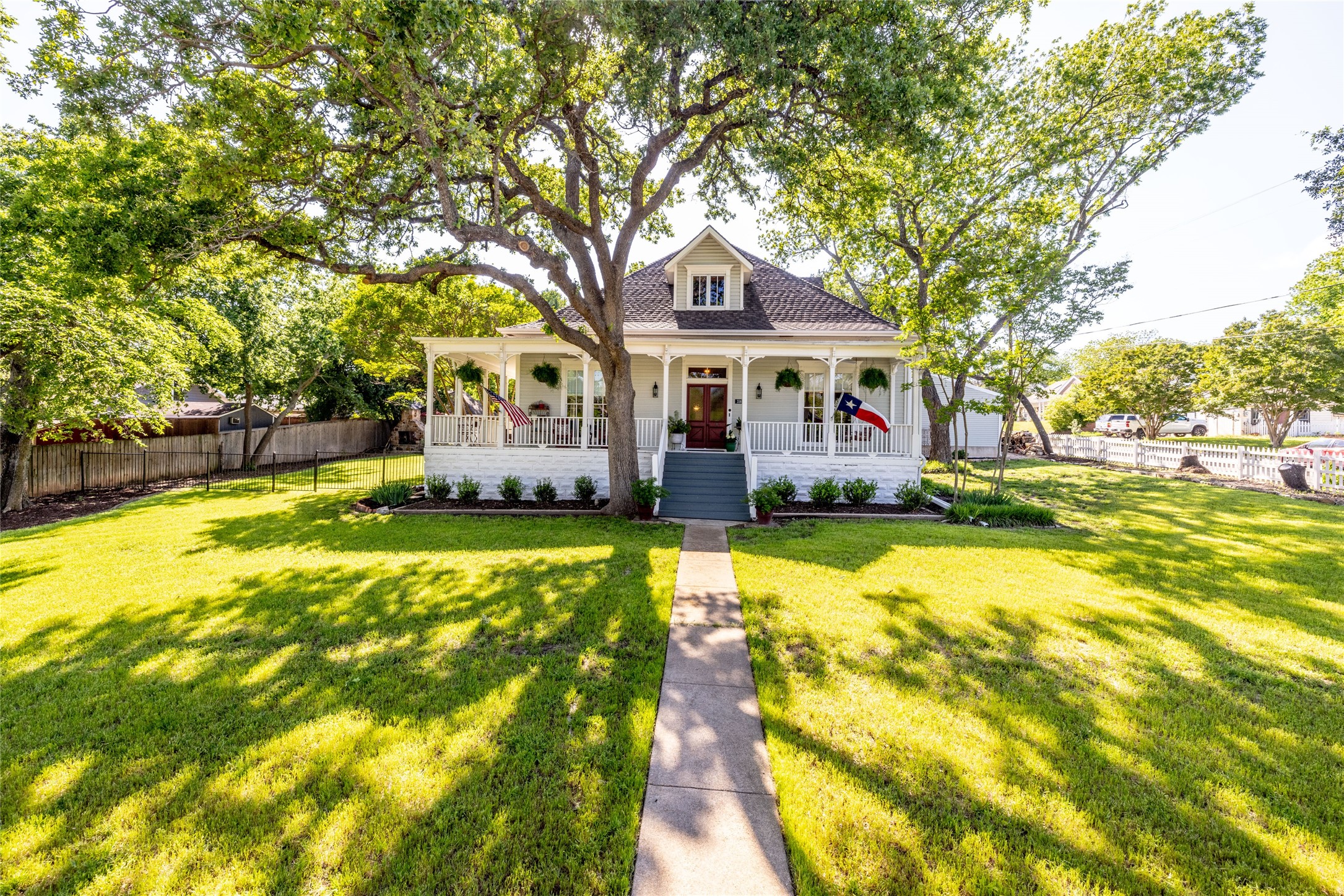 316 S Lamar Street Weatherford TX 76086