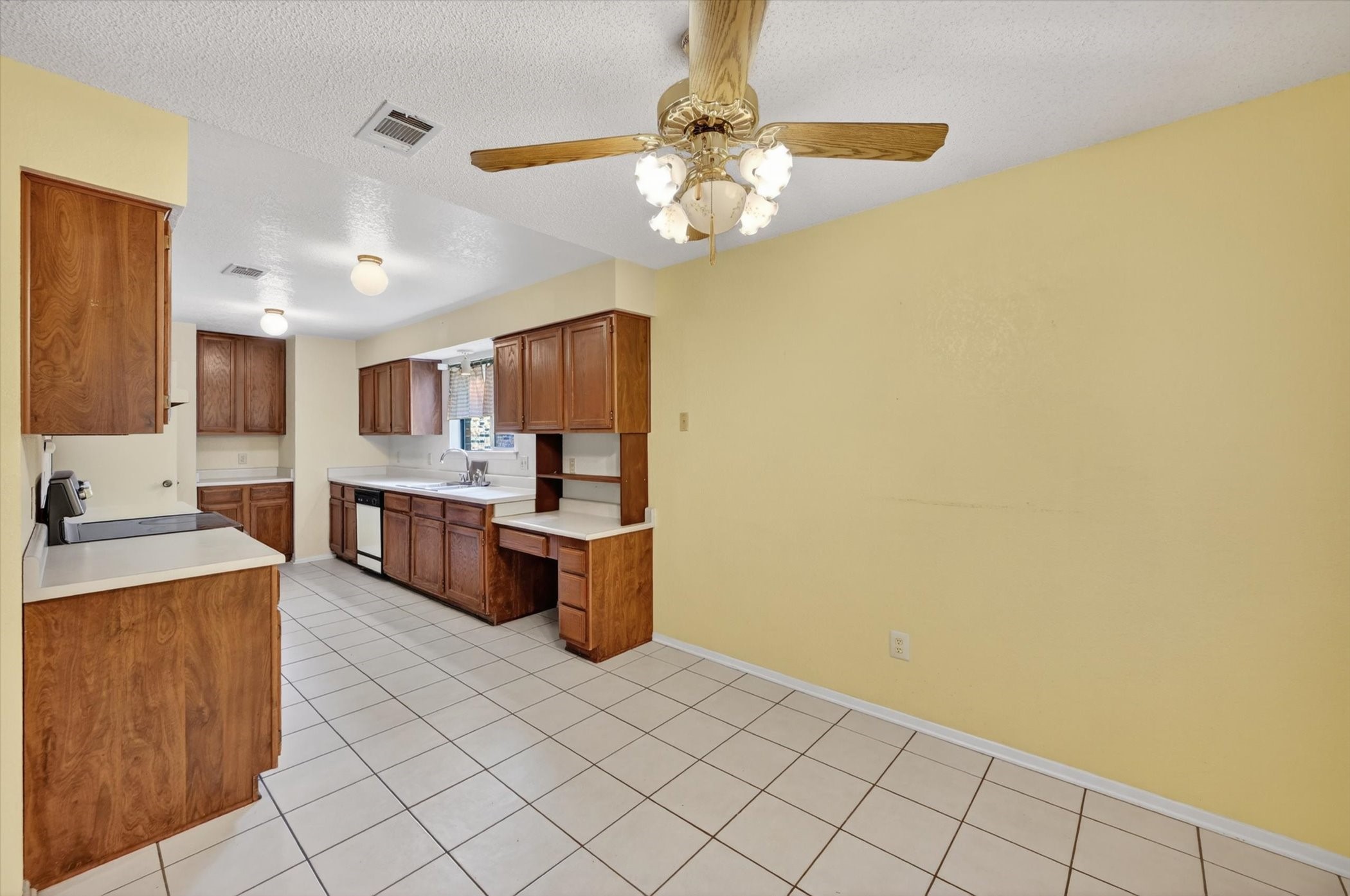 5724 Sea Breeze Lane Fort Worth TX 76135