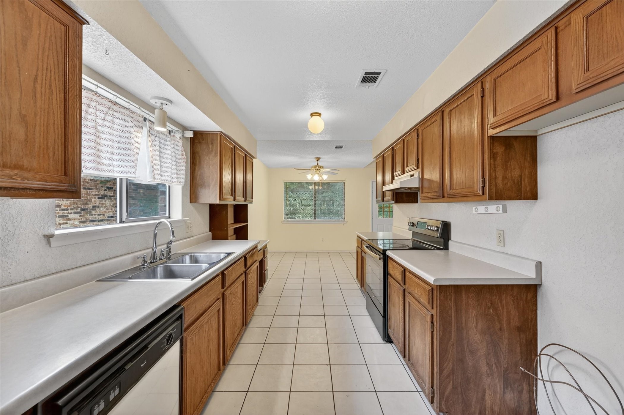 5724 Sea Breeze Lane Fort Worth TX 76135