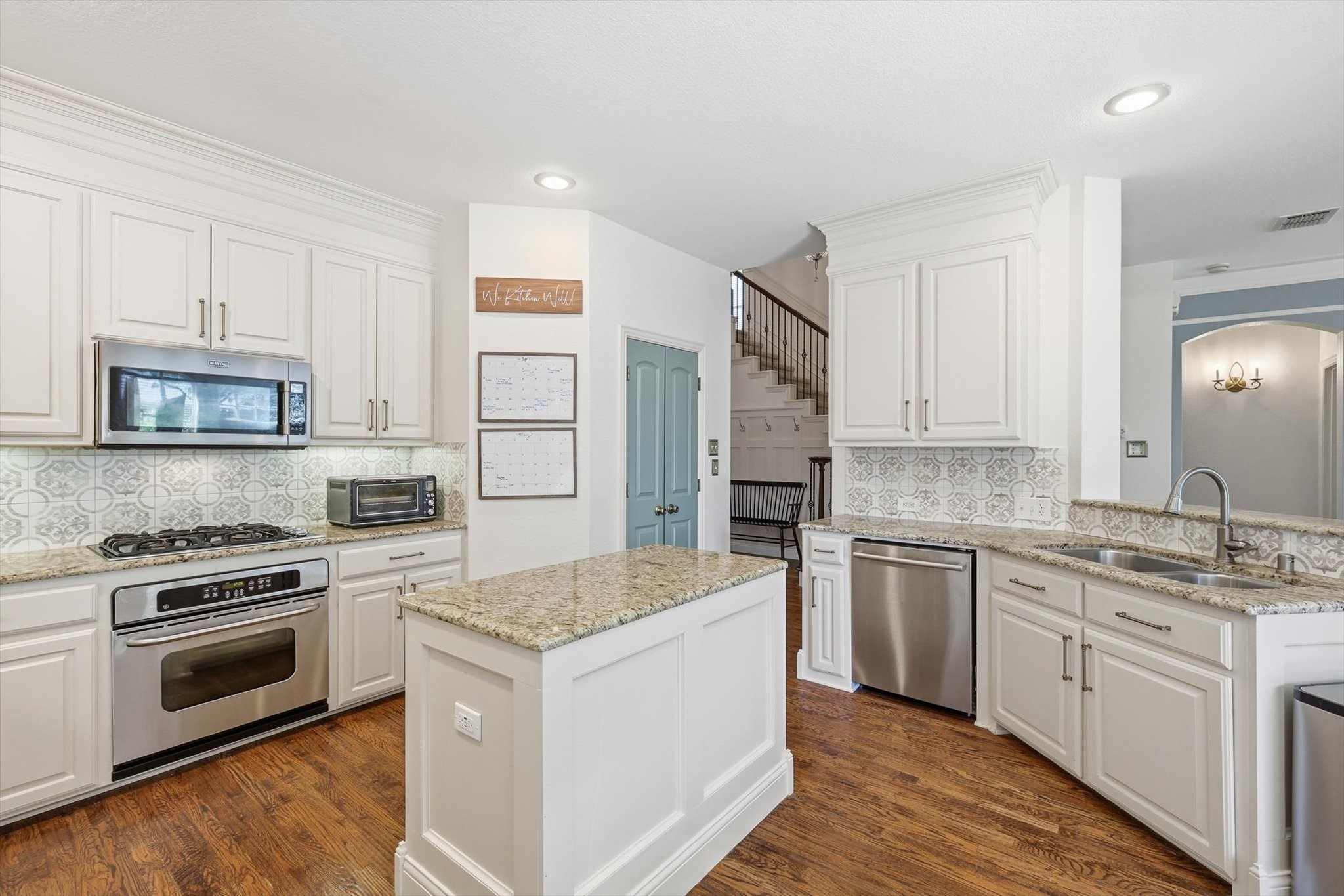 1550 Meadows Avenue Lantana TX 76226