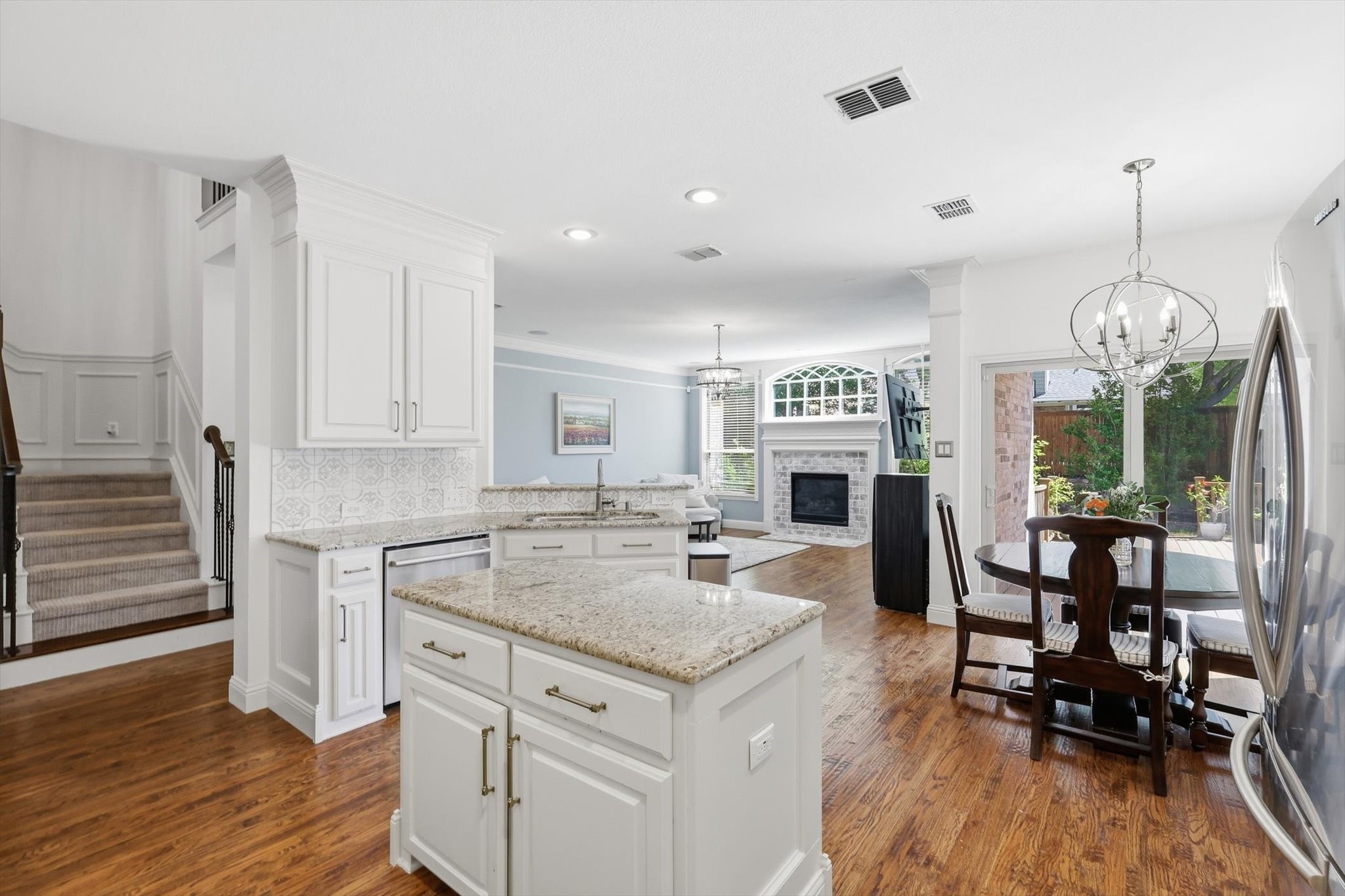 1550 Meadows Avenue Lantana TX 76226
