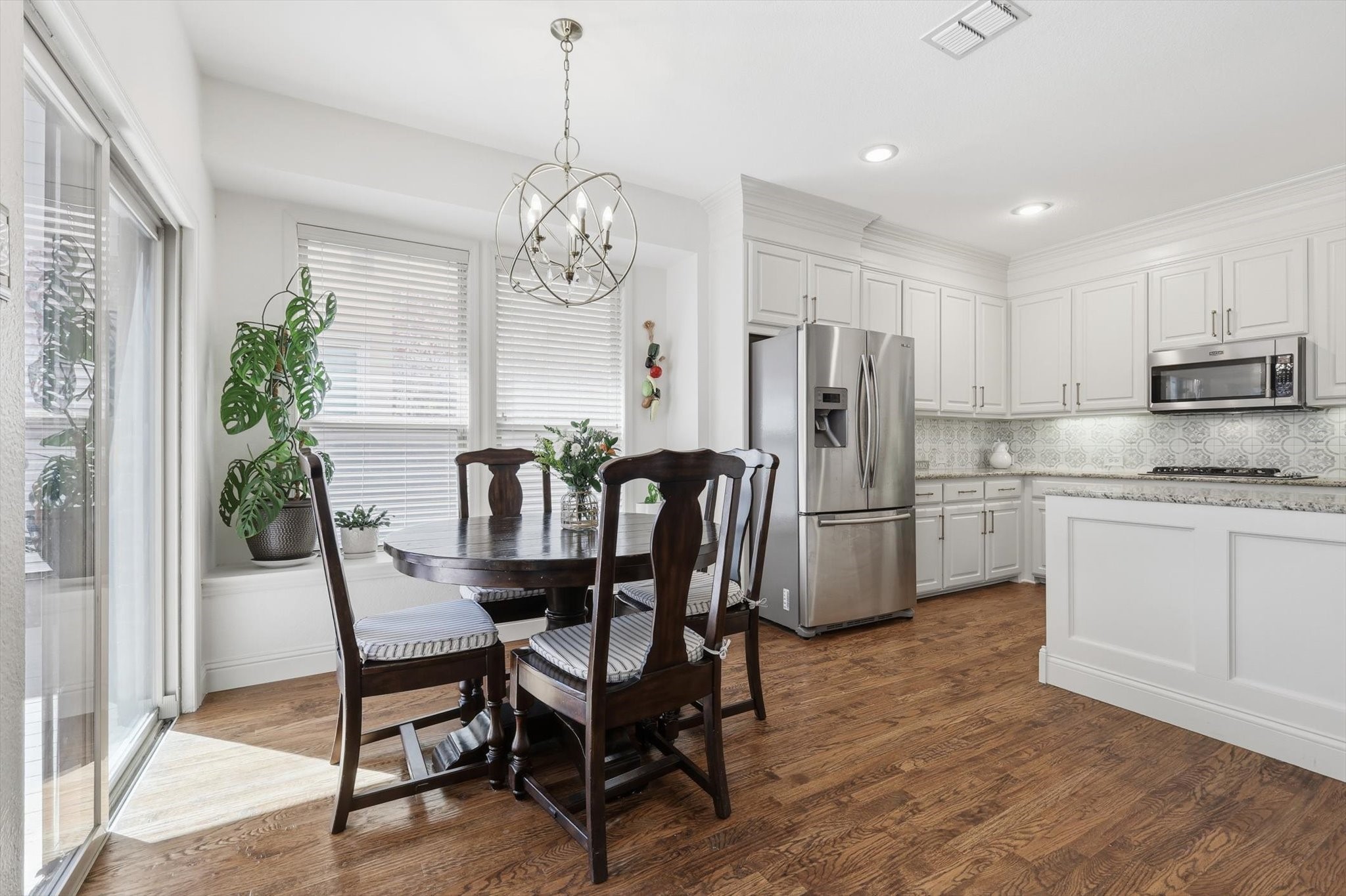 1550 Meadows Avenue Lantana TX 76226