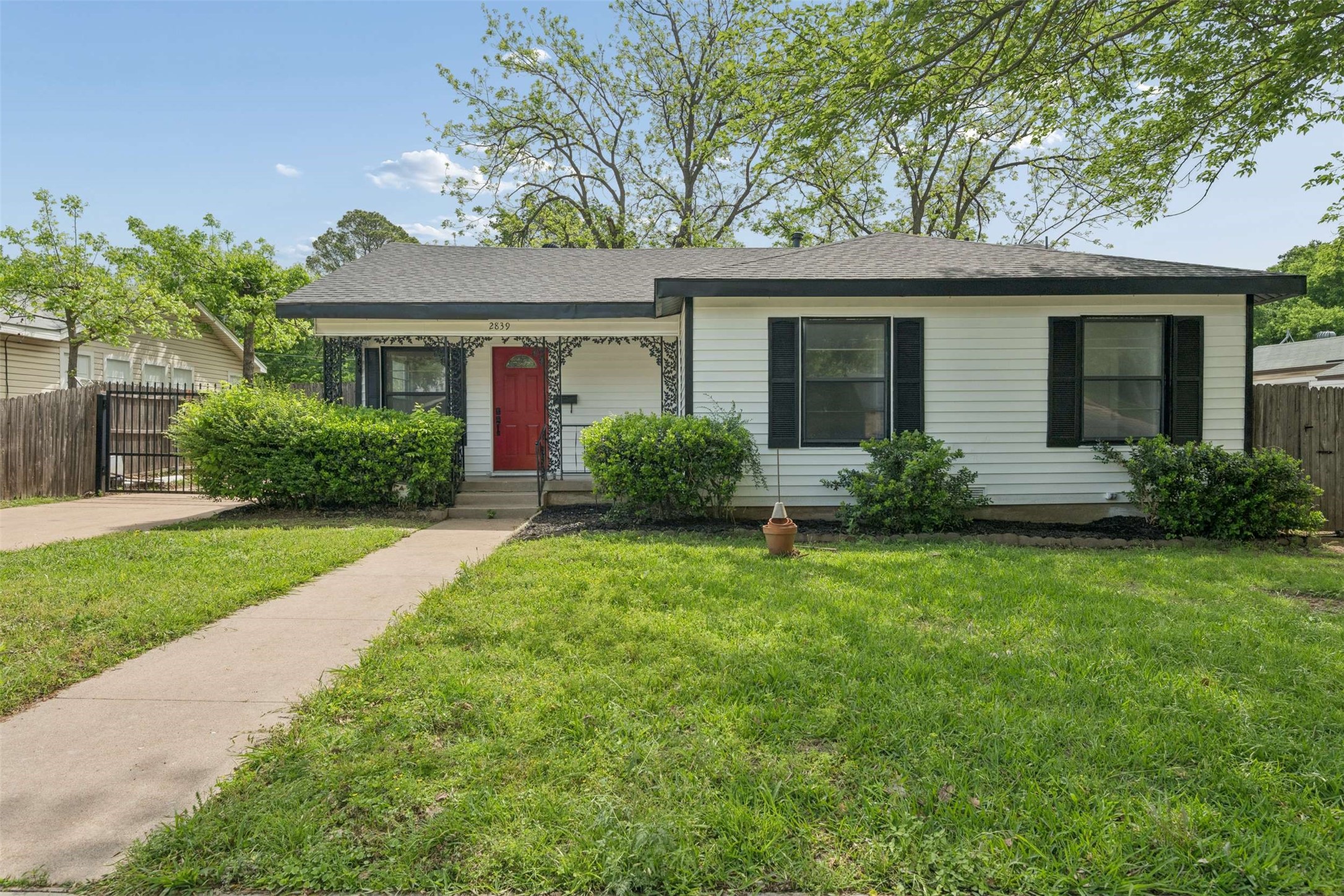 2839 Handley Drive Fort Worth TX 76112