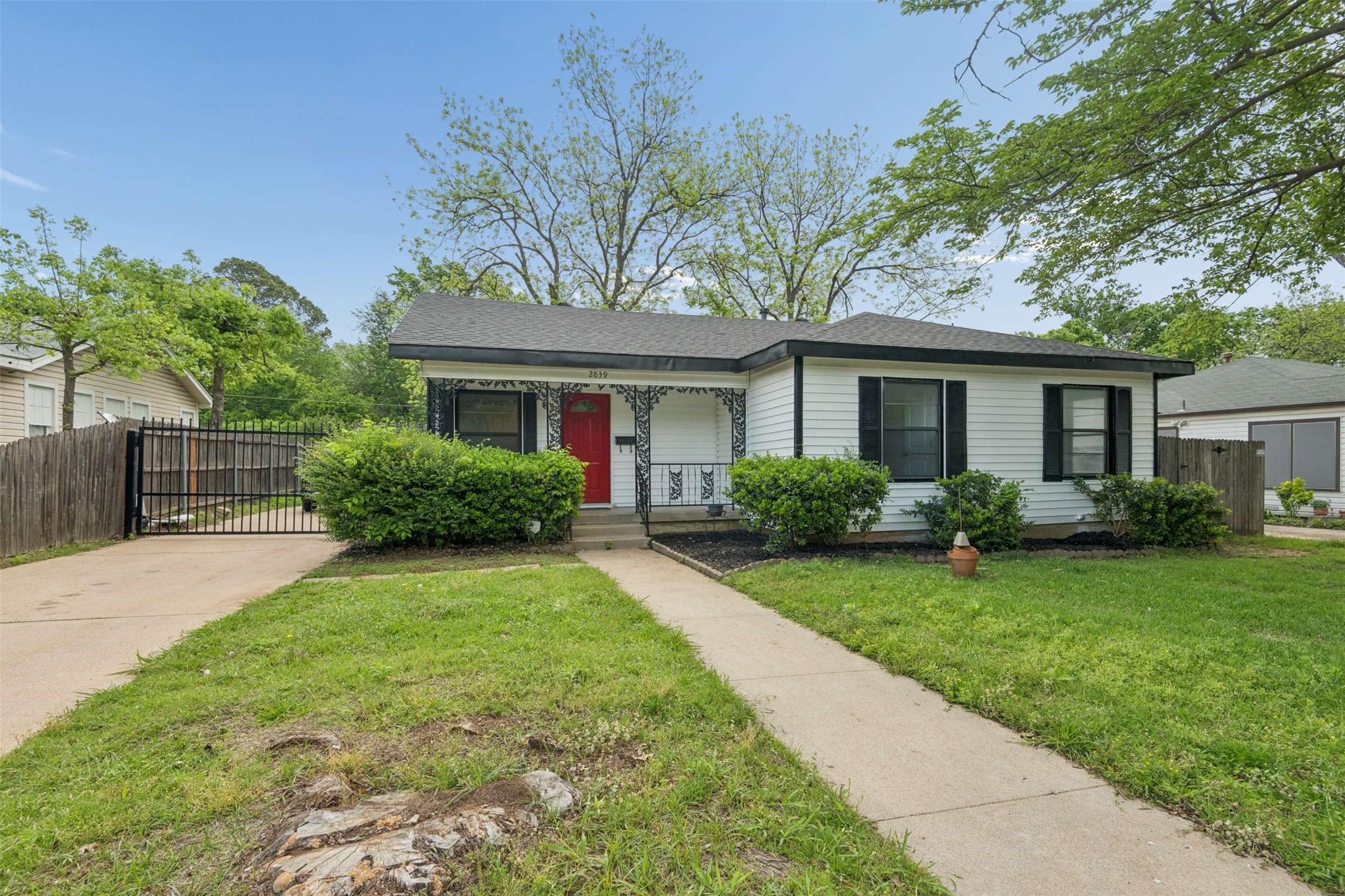 2839 Handley Drive Fort Worth TX 76112