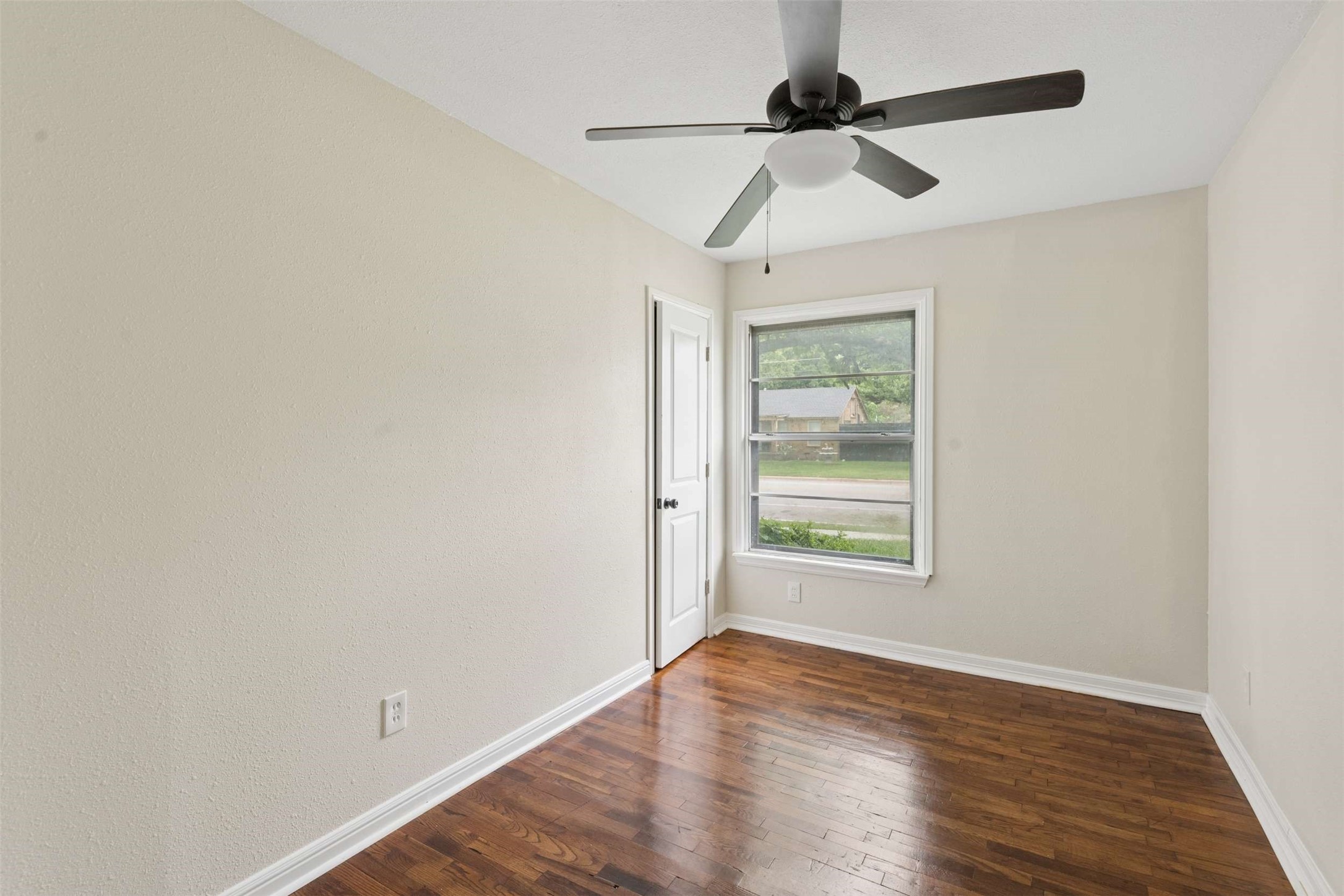 2839 Handley Drive Fort Worth TX 76112
