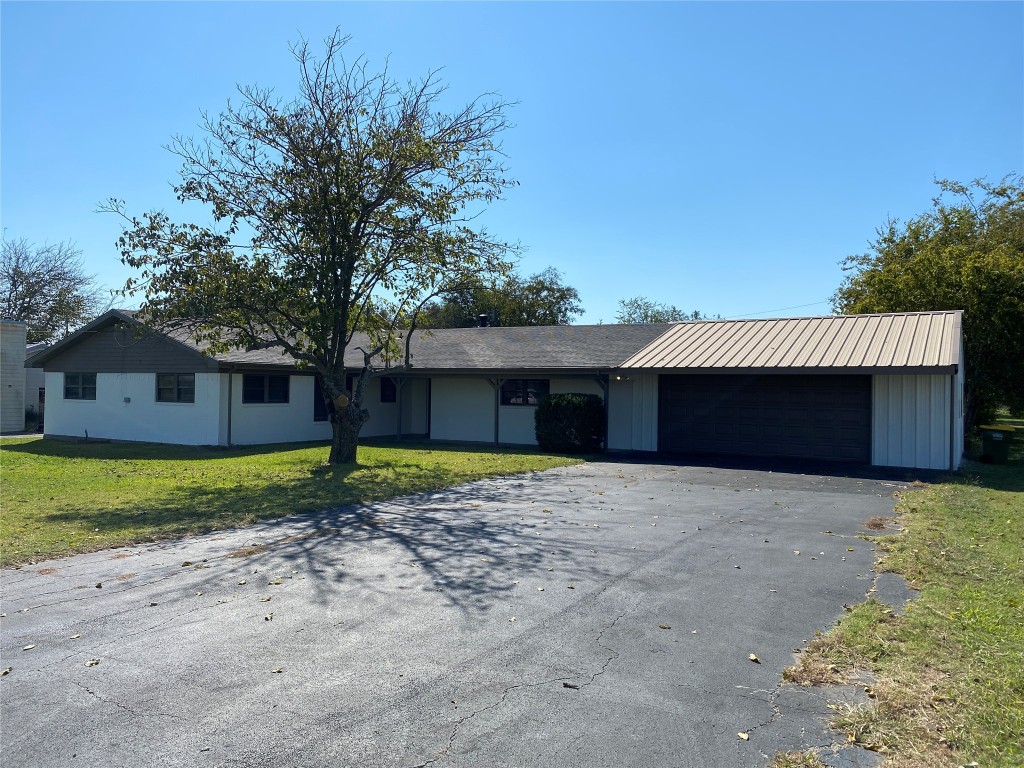 1725 N Highway 174 Rio Vista TX 76093