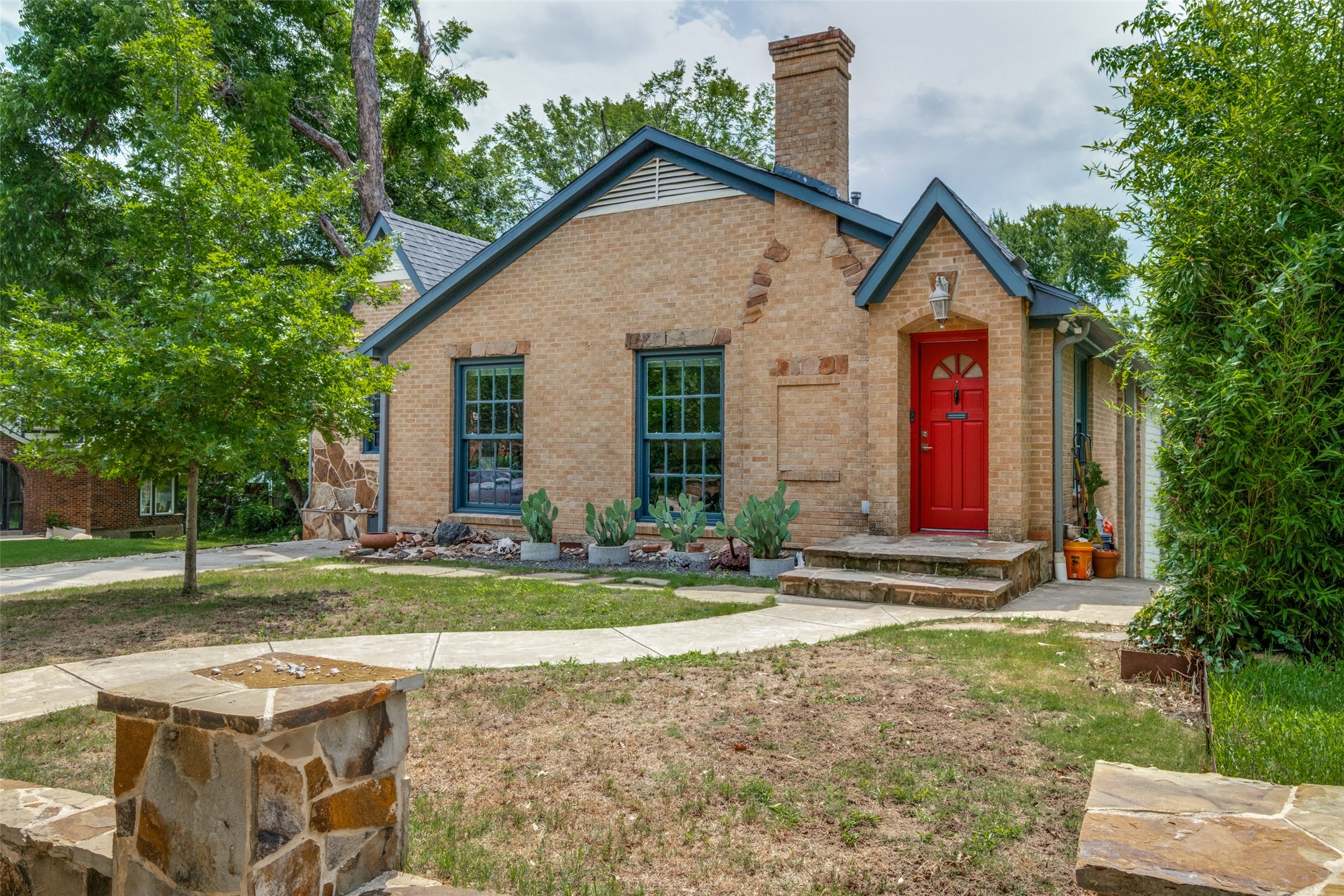 6922 San Mateo Boulevard Dallas TX 75223