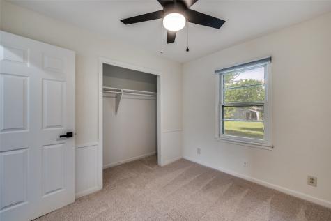 544 NW King Street Burleson TX 76028