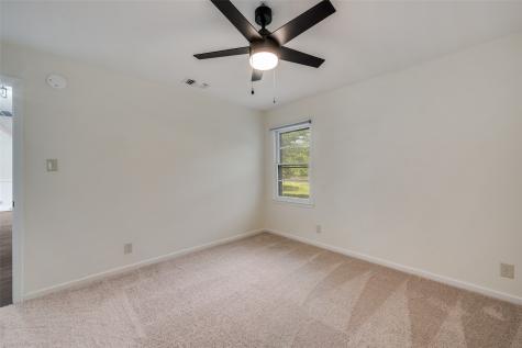 544 NW King Street Burleson TX 76028