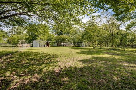 544 NW King Street Burleson TX 76028