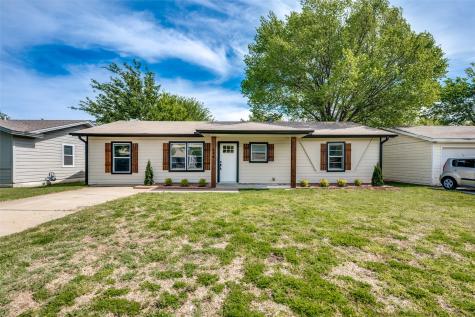 544 NW King Street Burleson TX 76028