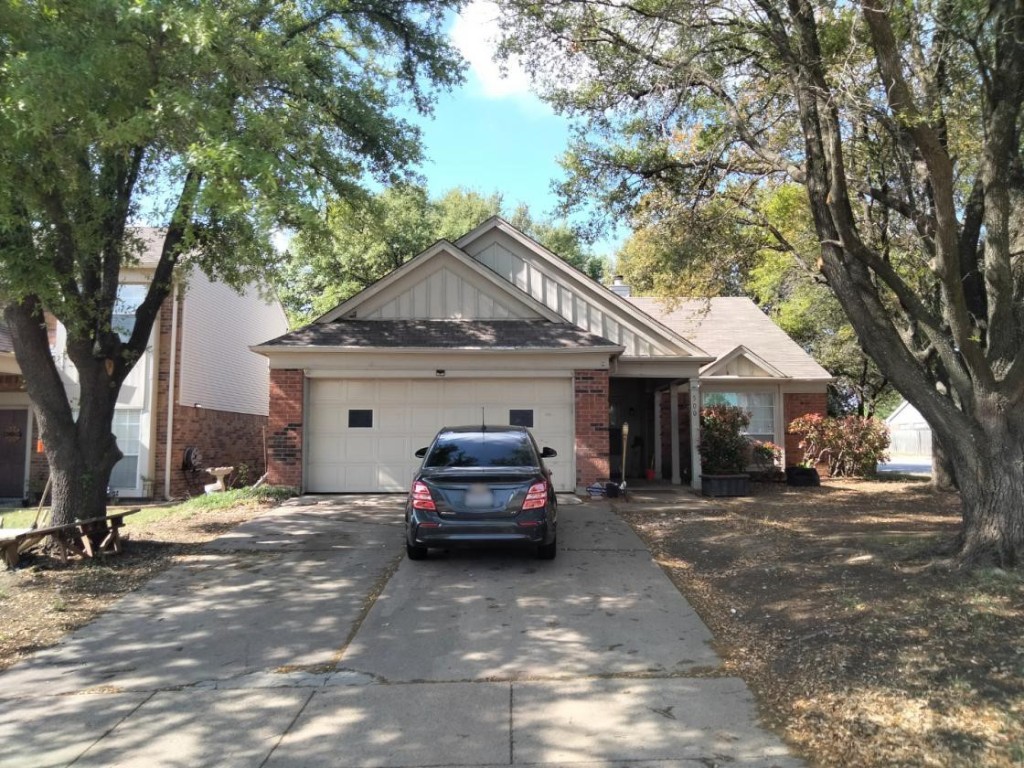 500 Kalmia Drive Arlington TX 76018