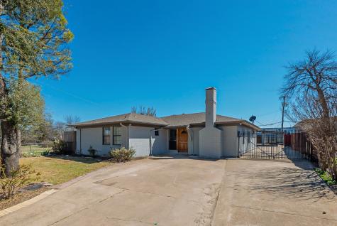 301 Bennie Lane Grand Prairie TX 75051