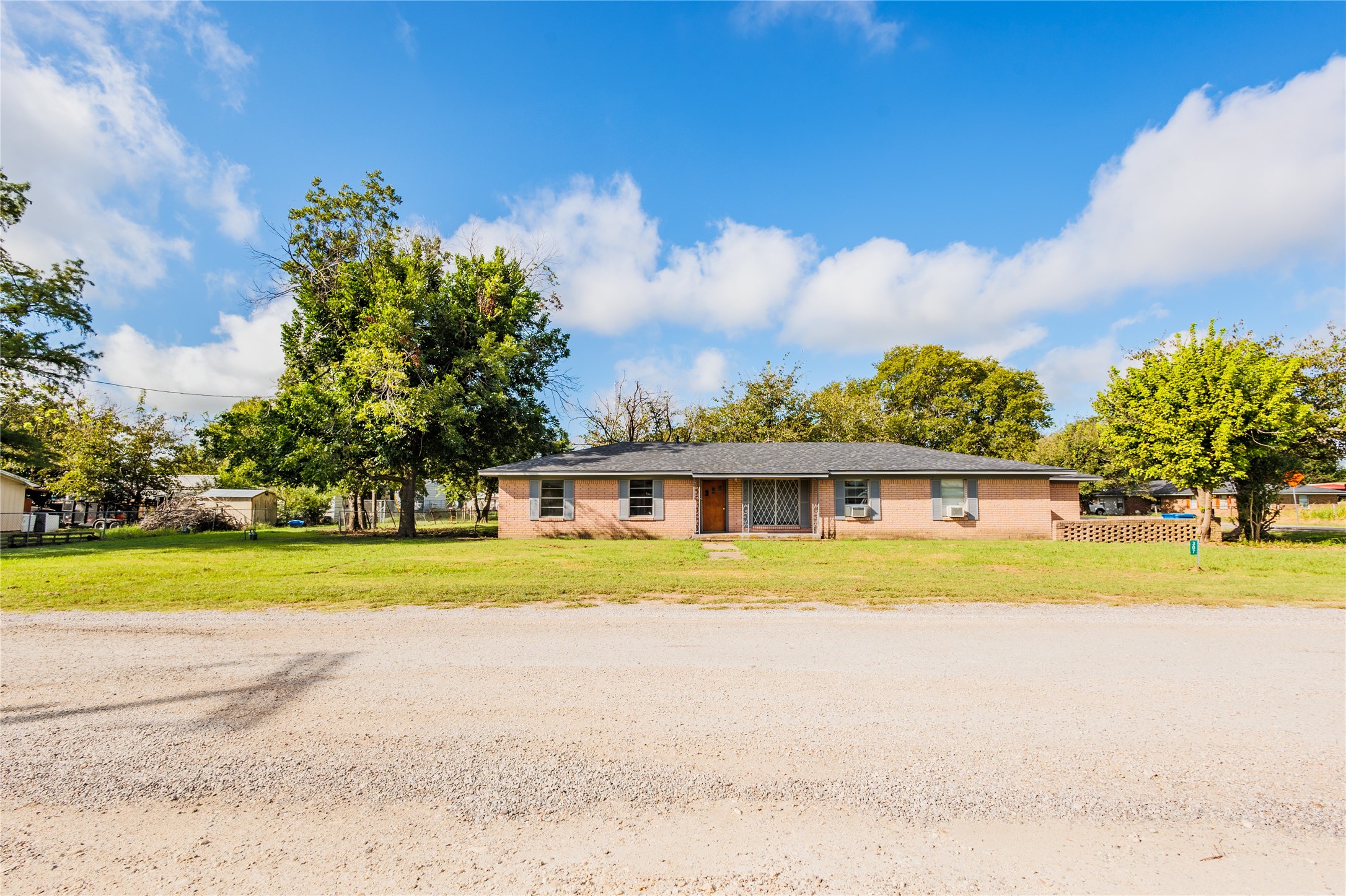 307 W Mesquite Malone TX 76660