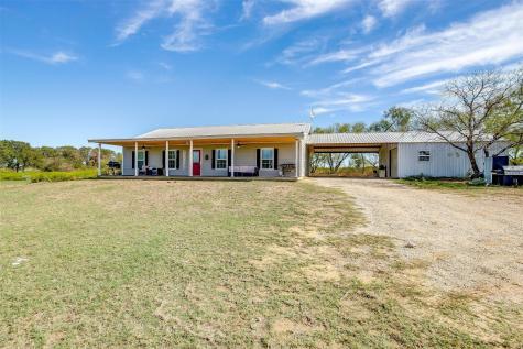 135 Private Road 14146 Covington TX 76636
