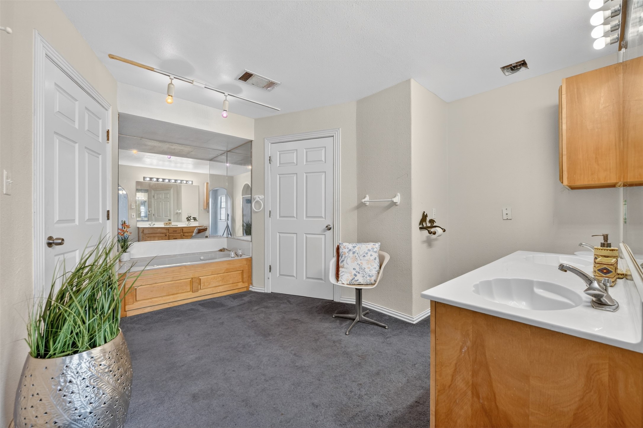 104 Bow Creek Circle Red Oak TX 75154