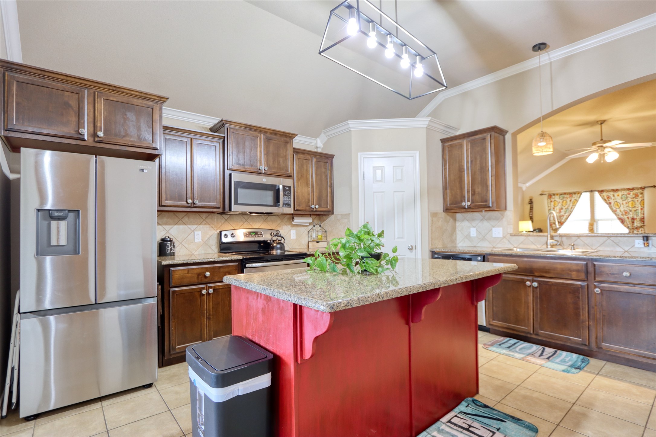 933 Heston Circle Robinson TX 76706