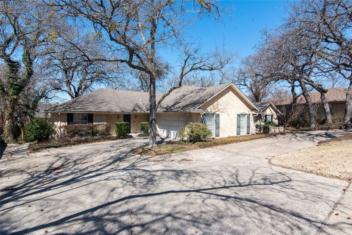800 Portofino Drive Arlington TX 76012