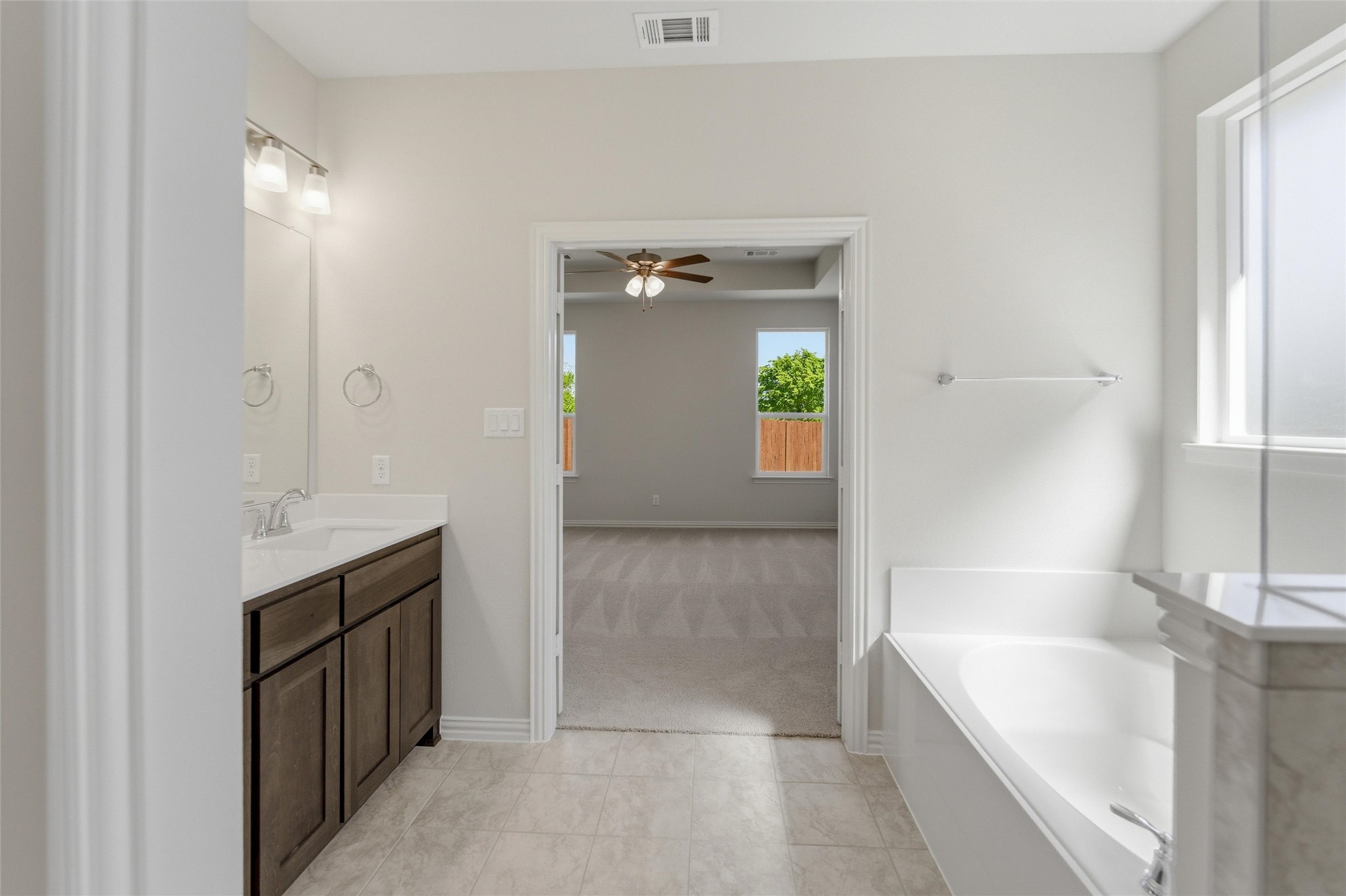 1233 Sabine River Lane Springtown TX 76082