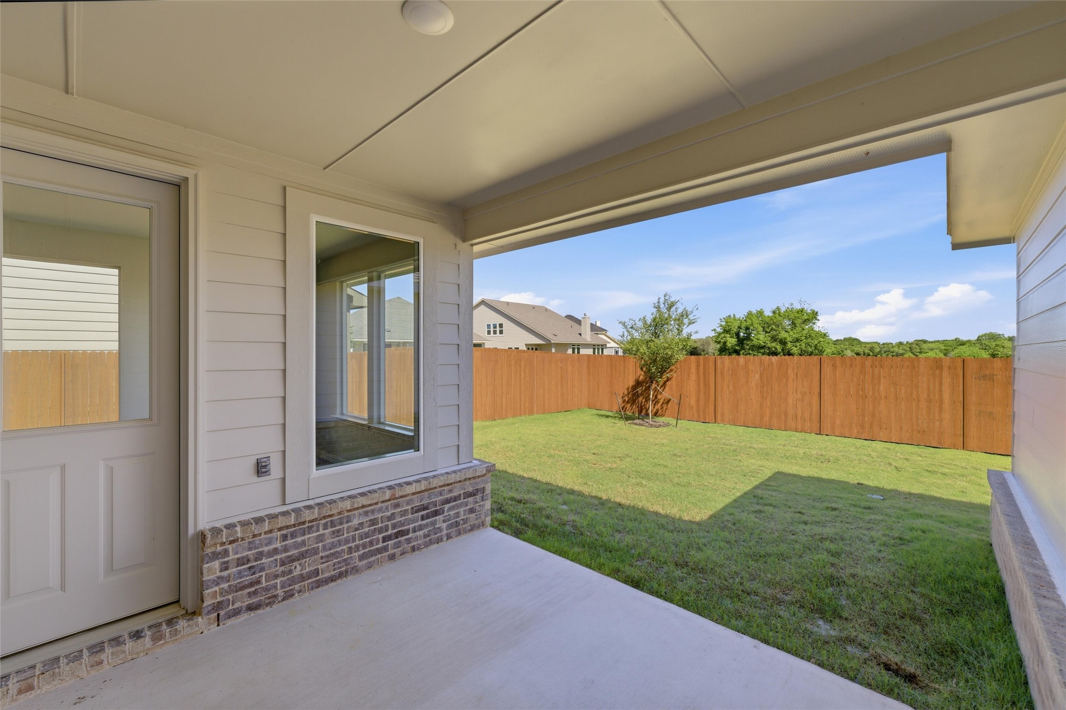 1233 Sabine River Lane Springtown TX 76082