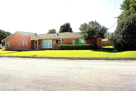 1100 N Lamb Street Bowie TX 76230