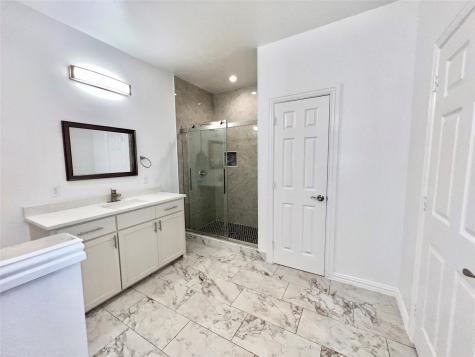 2811 Silkwood Street Dallas TX 75215