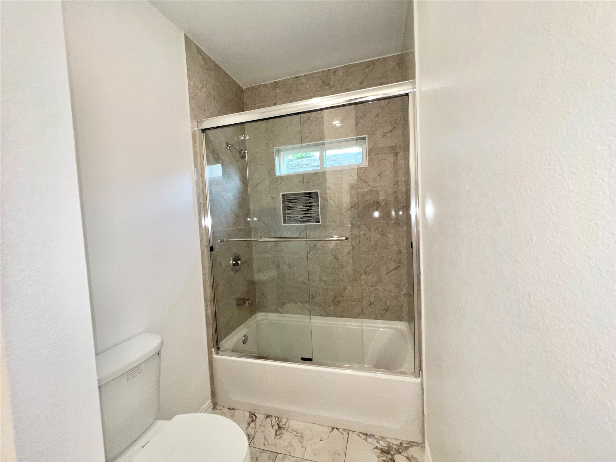 2811 Silkwood Street Dallas TX 75215