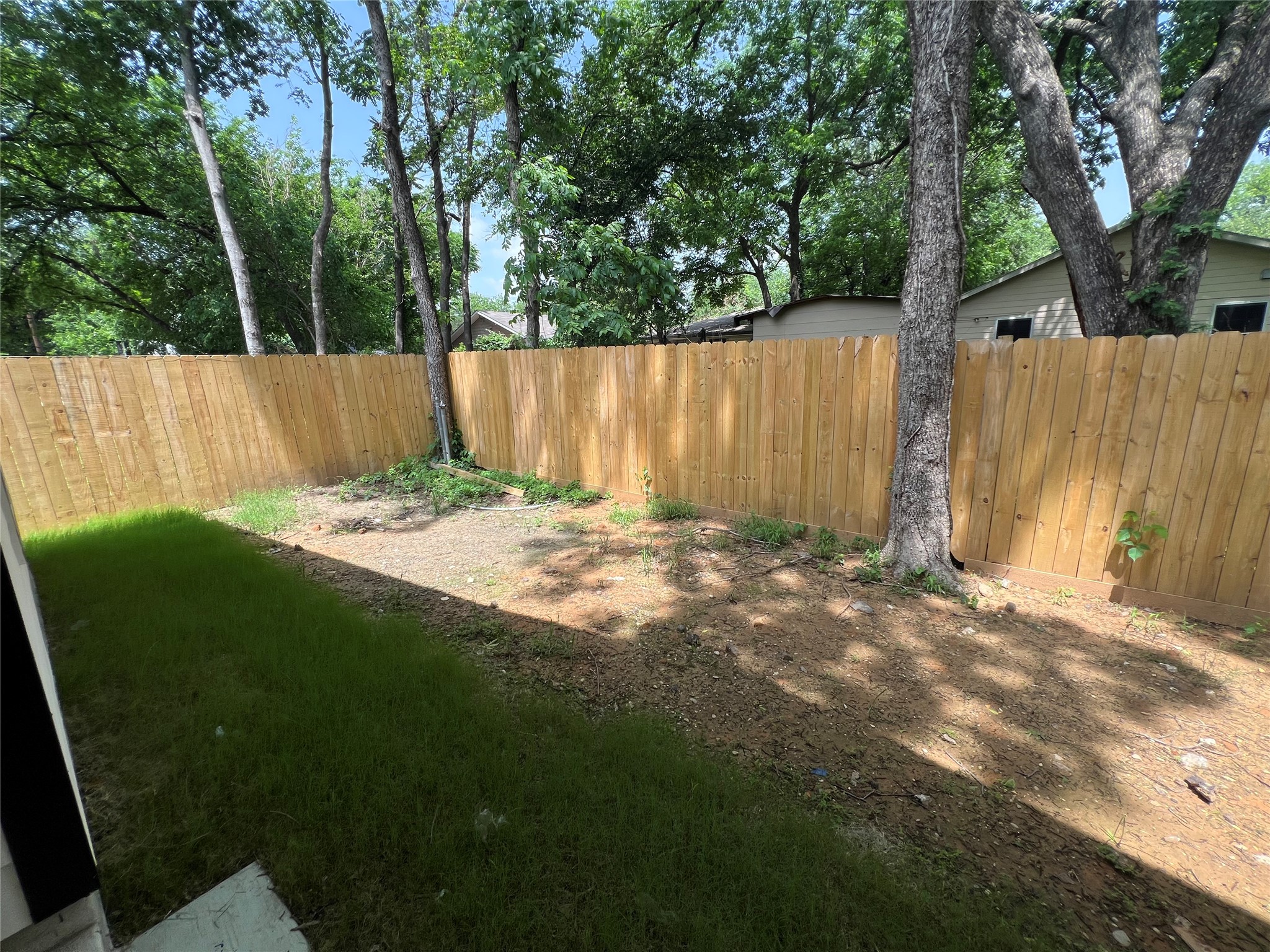 2811 Silkwood Street Dallas TX 75215