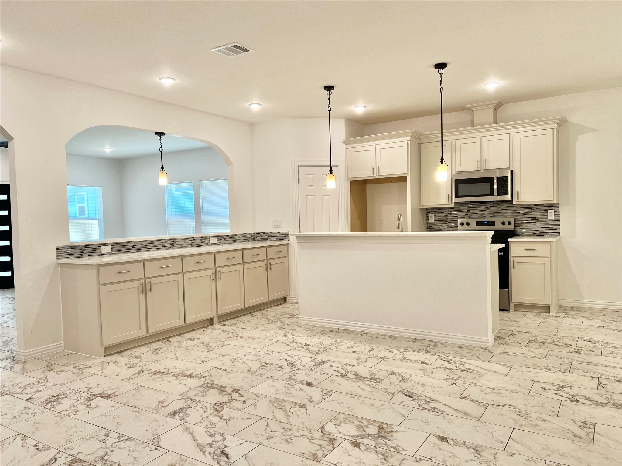 2811 Silkwood Street Dallas TX 75215