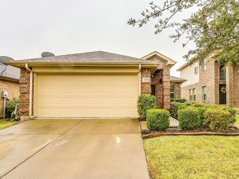 1301 Silver Maple Lane Royse City TX 75189