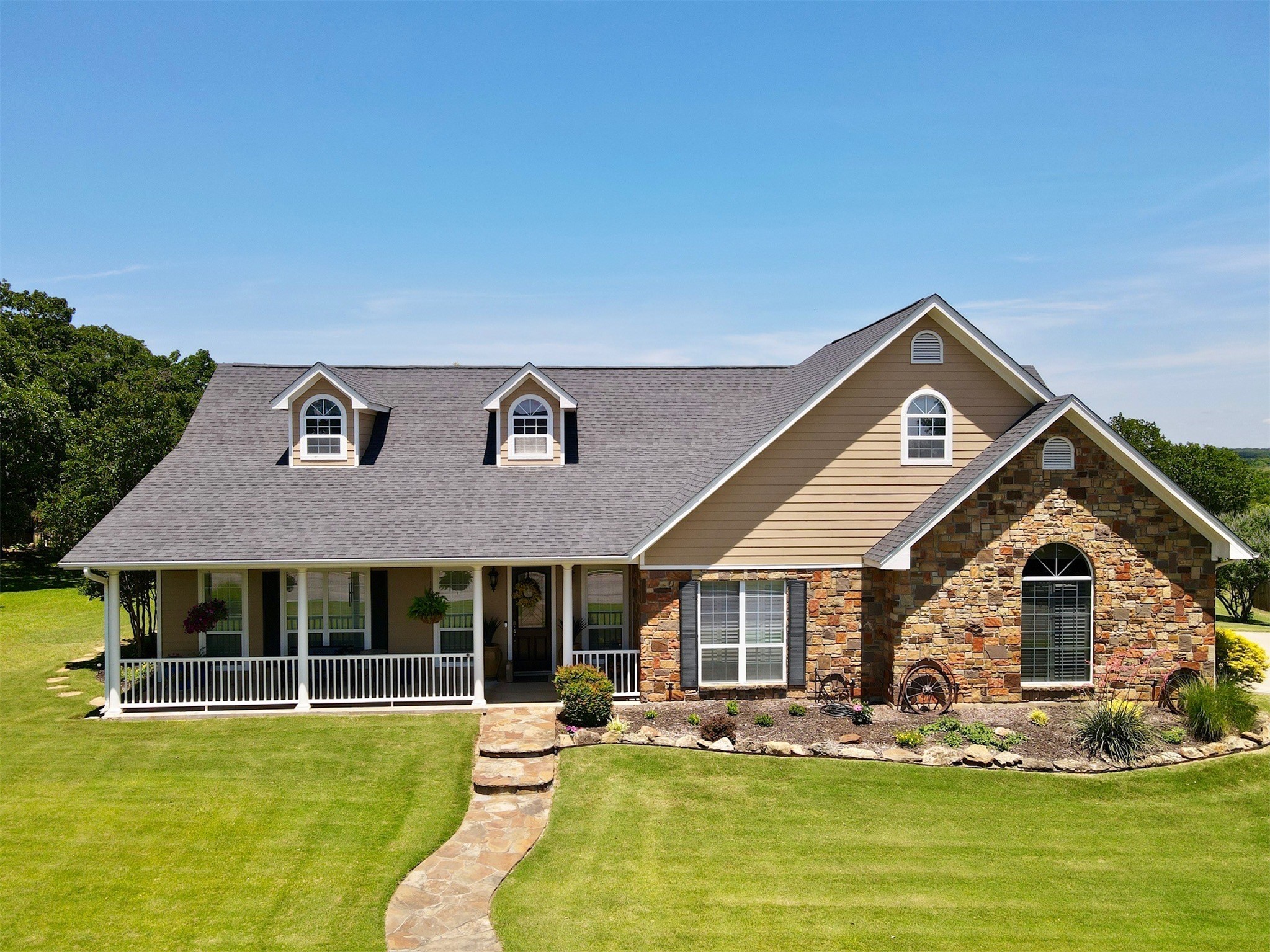 1602 Jefferson Street Bowie TX 76230