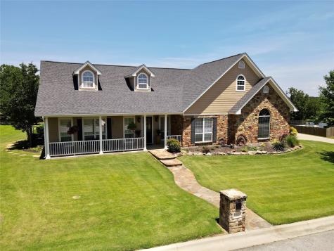 1602 Jefferson Street Bowie TX 76230
