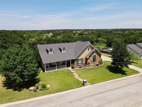 1602 Jefferson Street Bowie TX 76230