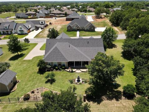 1602 Jefferson Street Bowie TX 76230