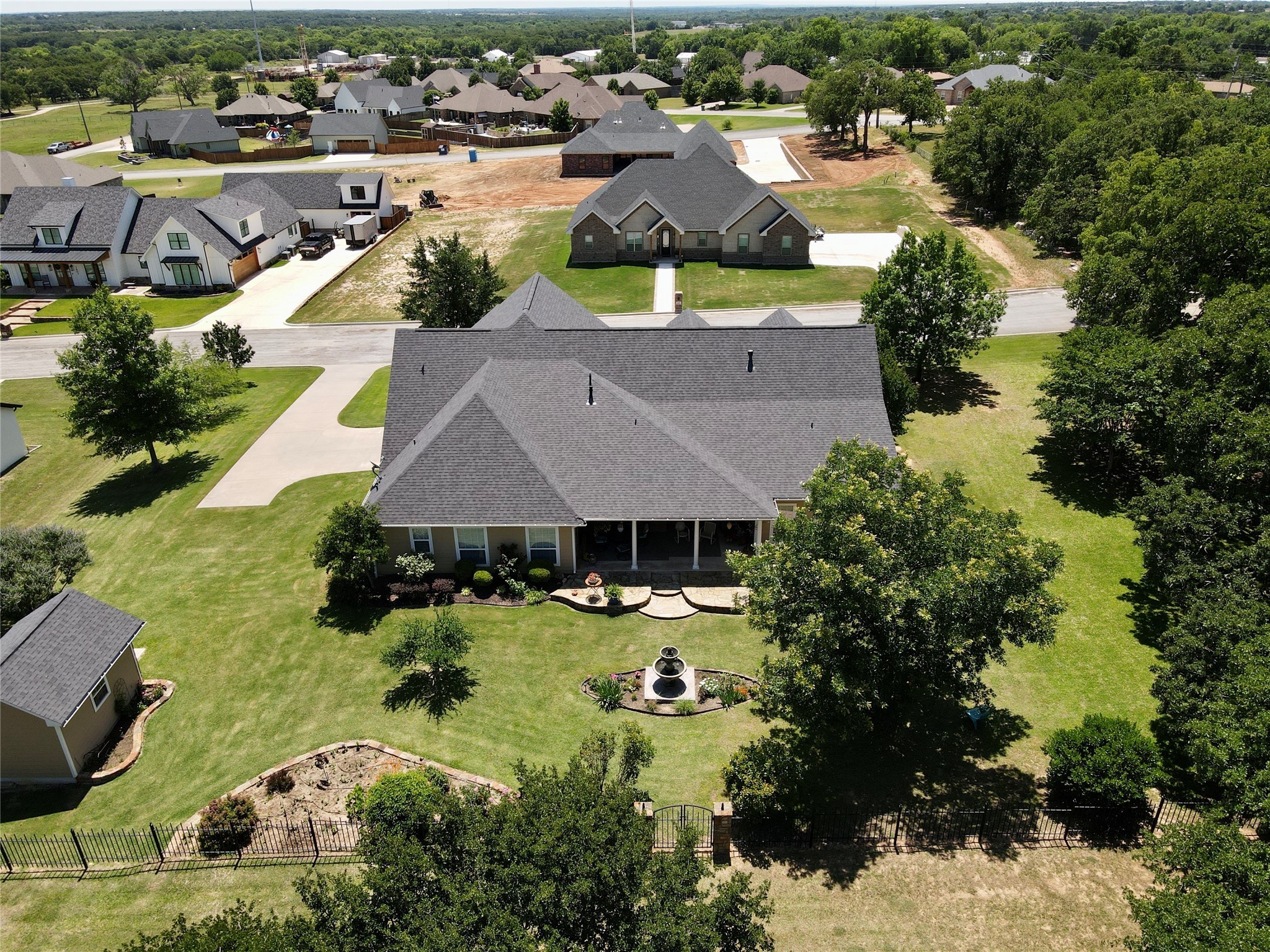 1602 Jefferson Street Bowie TX 76230