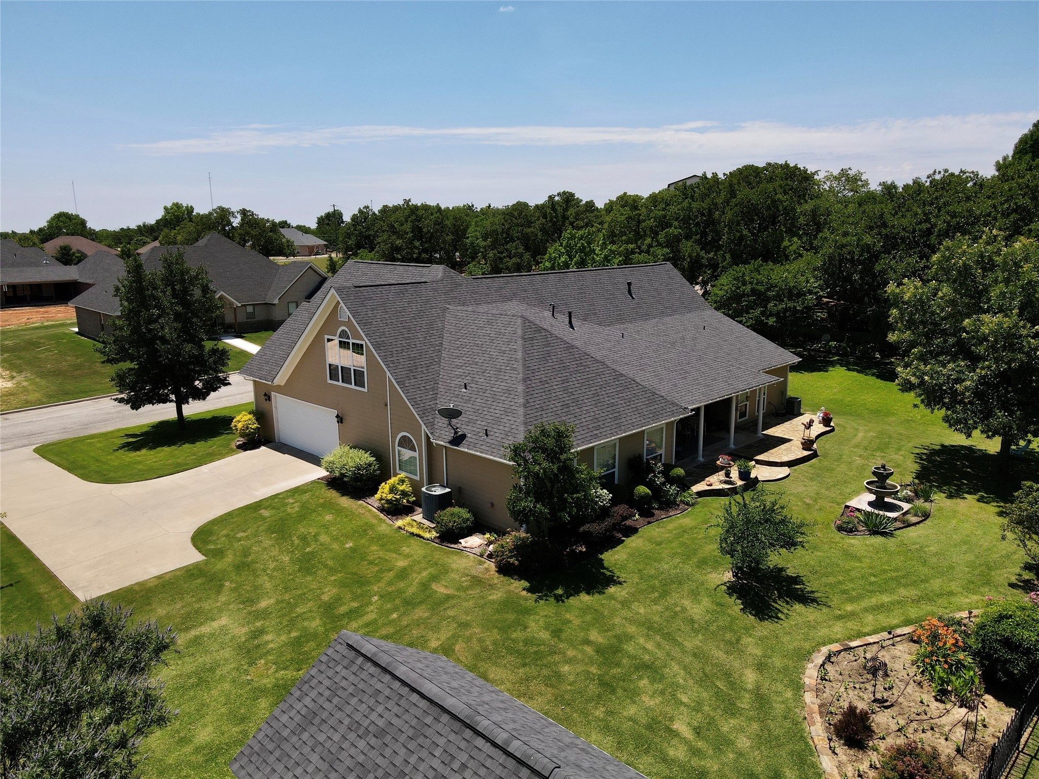 1602 Jefferson Street Bowie TX 76230