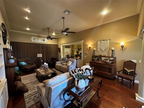 1602 Jefferson Street Bowie TX 76230