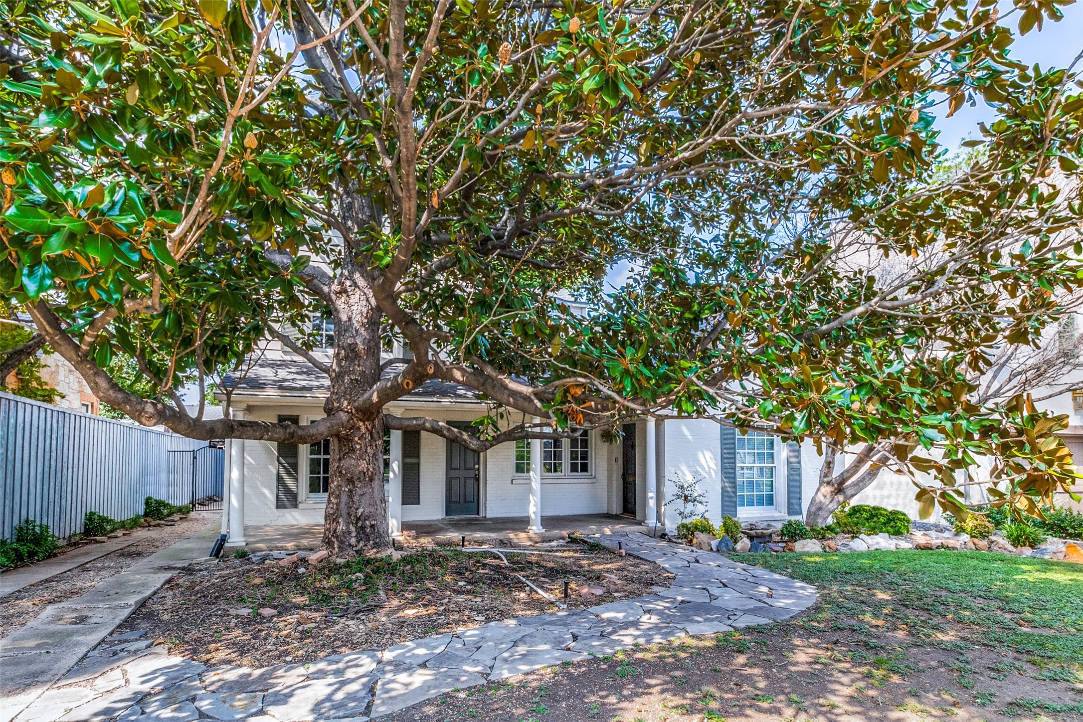 6207 Revere Place Dallas TX 75214
