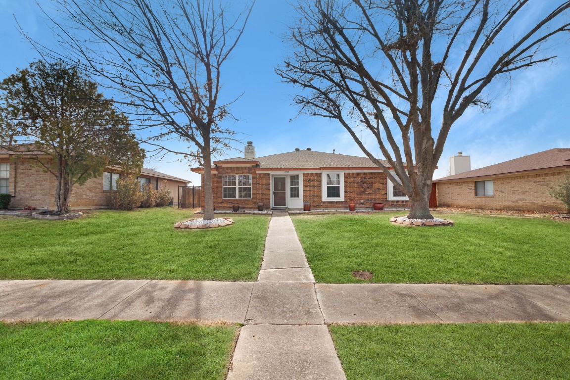 1730 Glencairn Lane Lewisville TX 75067
