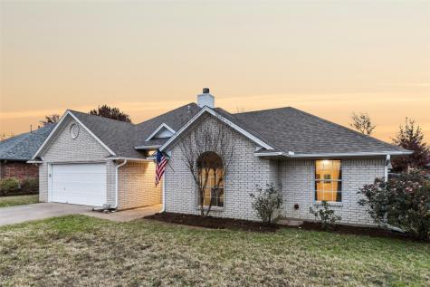 210 D Lynne Street Aubrey TX 76227