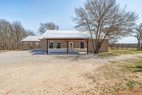 1704 E Fm 1188 Bluff Dale TX 76433