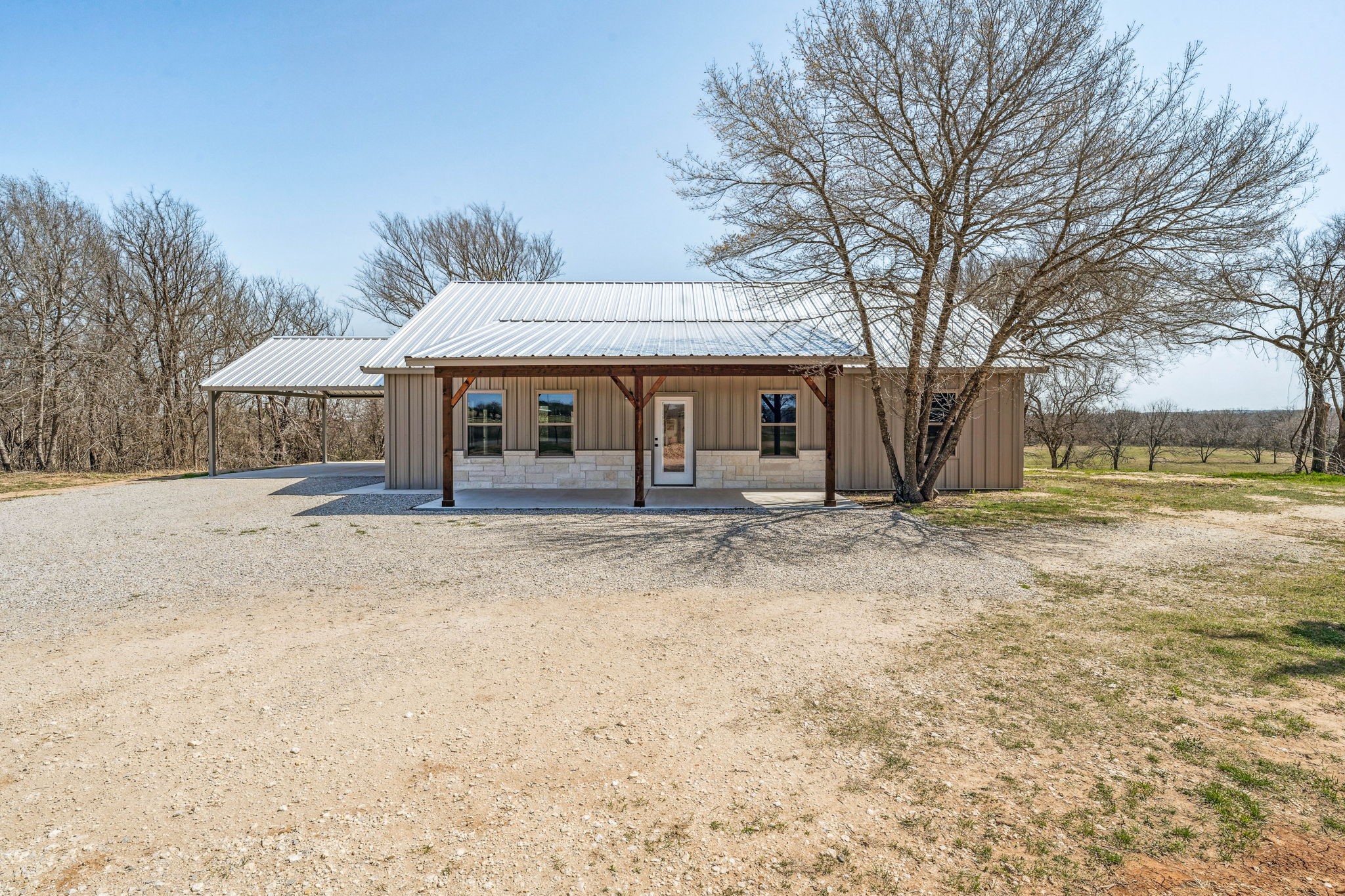 1704 E Fm 1188 Bluff Dale TX 76433