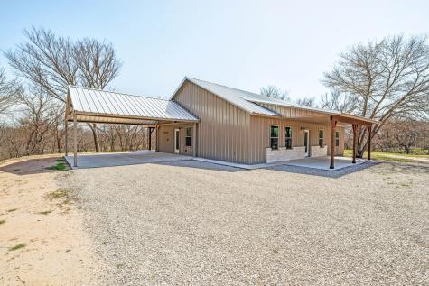 1704 E Fm 1188 Bluff Dale TX 76433
