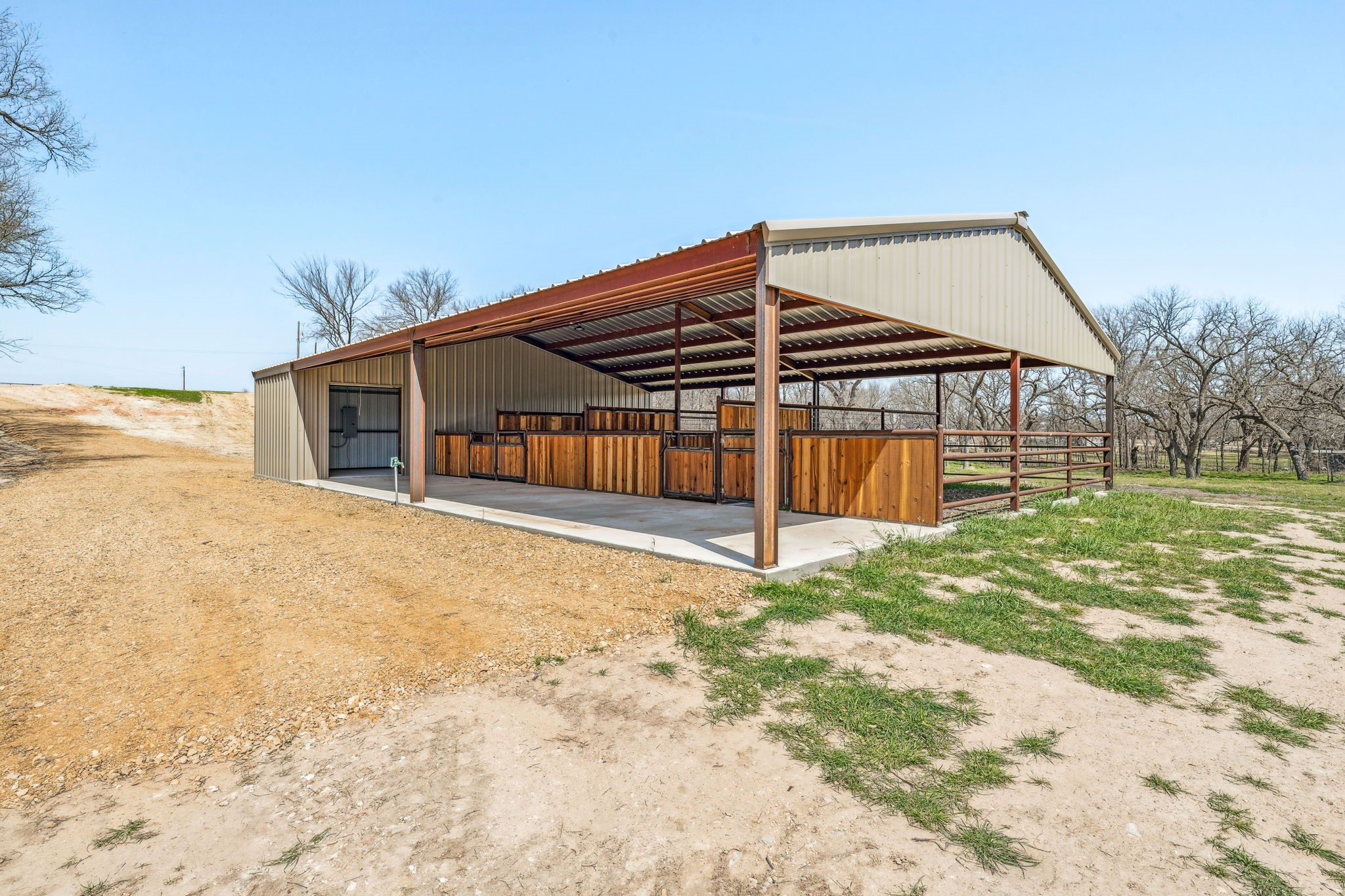 1704 E Fm 1188 Bluff Dale TX 76433