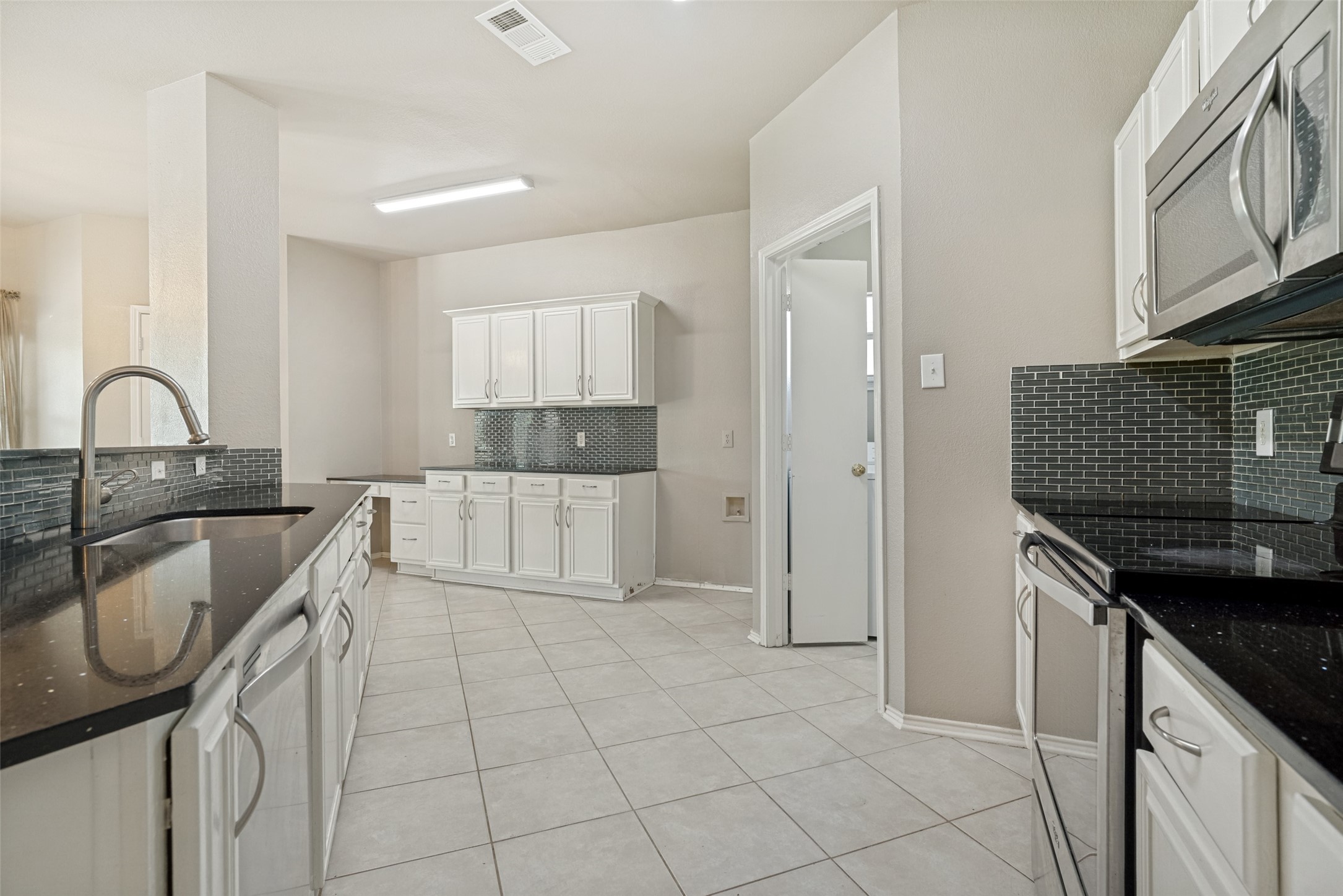 1628 Tyler Terrace Mansfield TX 76063